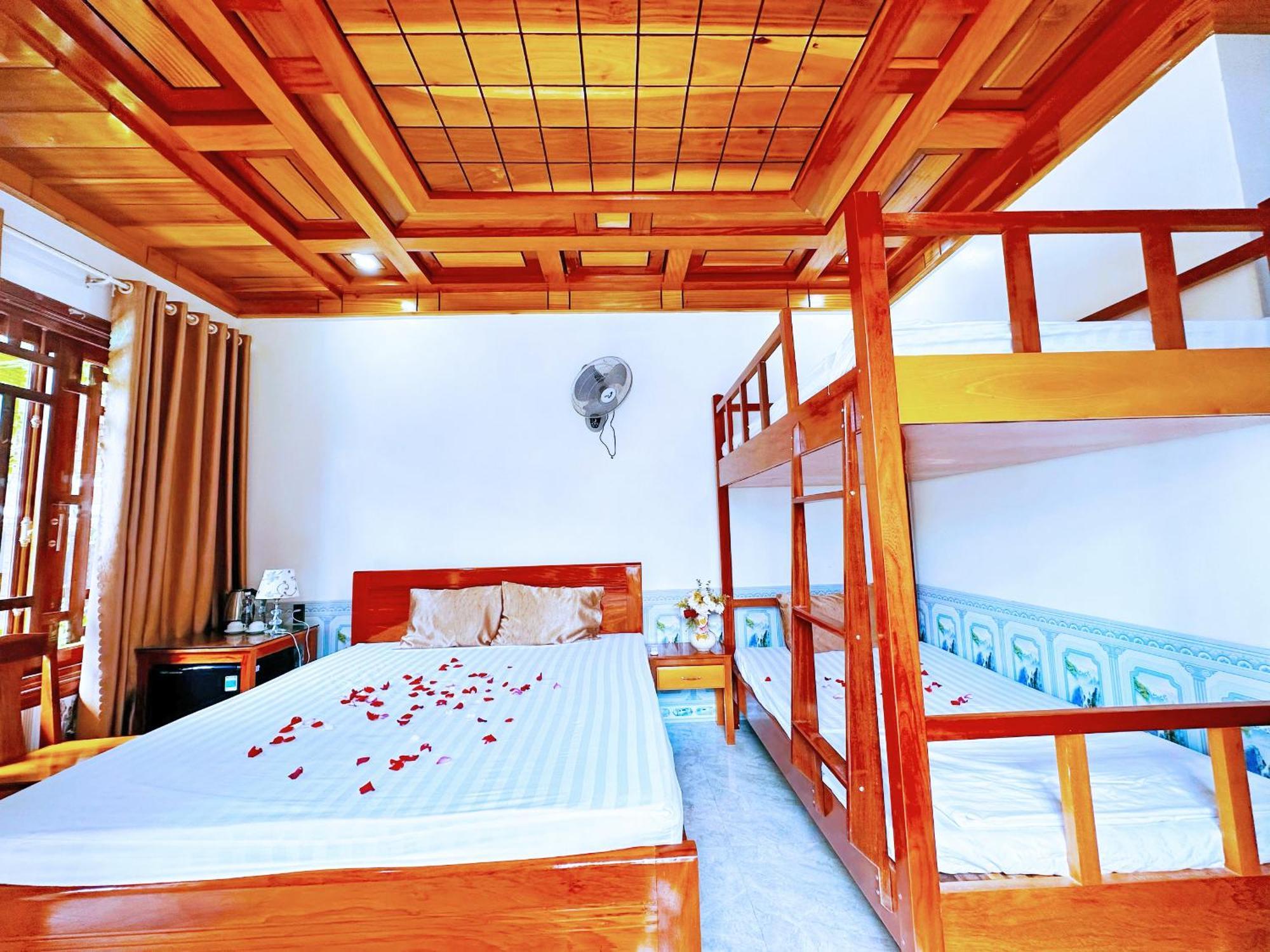 The Hill Villas Phong Nha Exterior photo